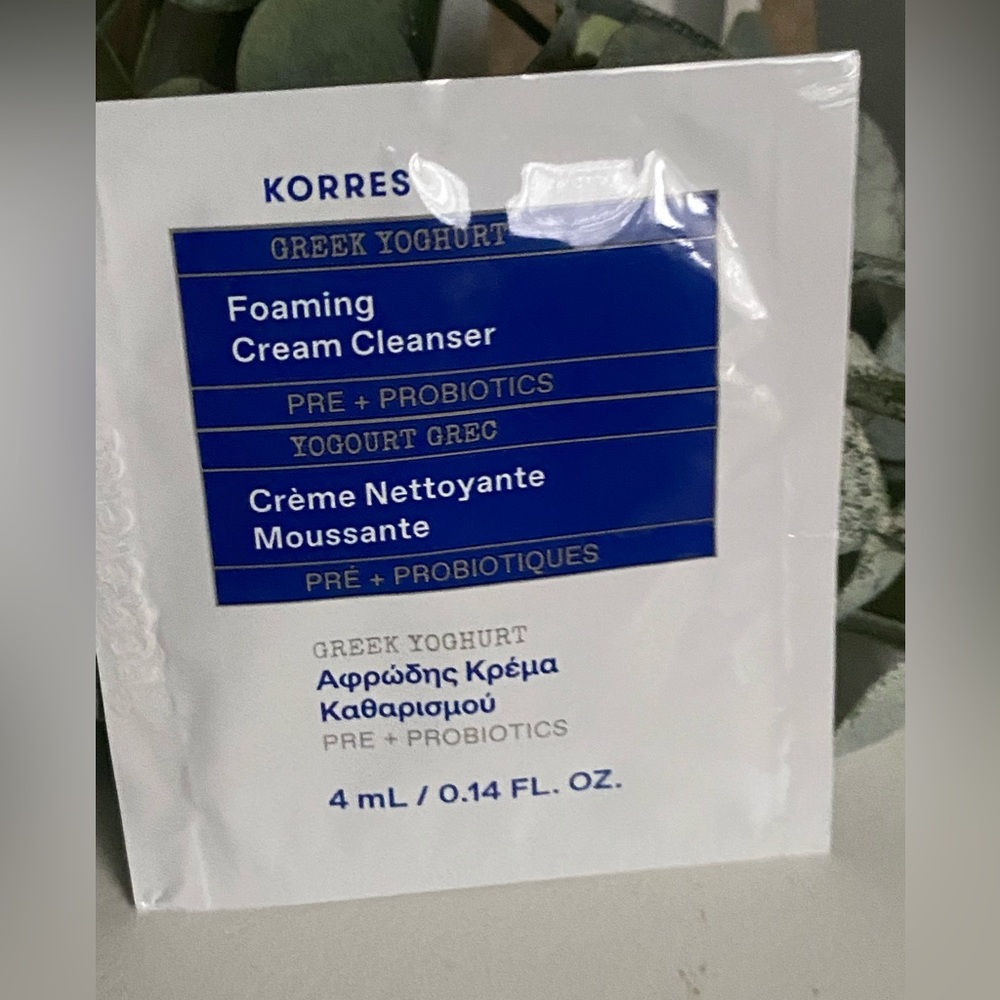 Korres Greek Yoghurt foaming cream cleanser SAMPLE